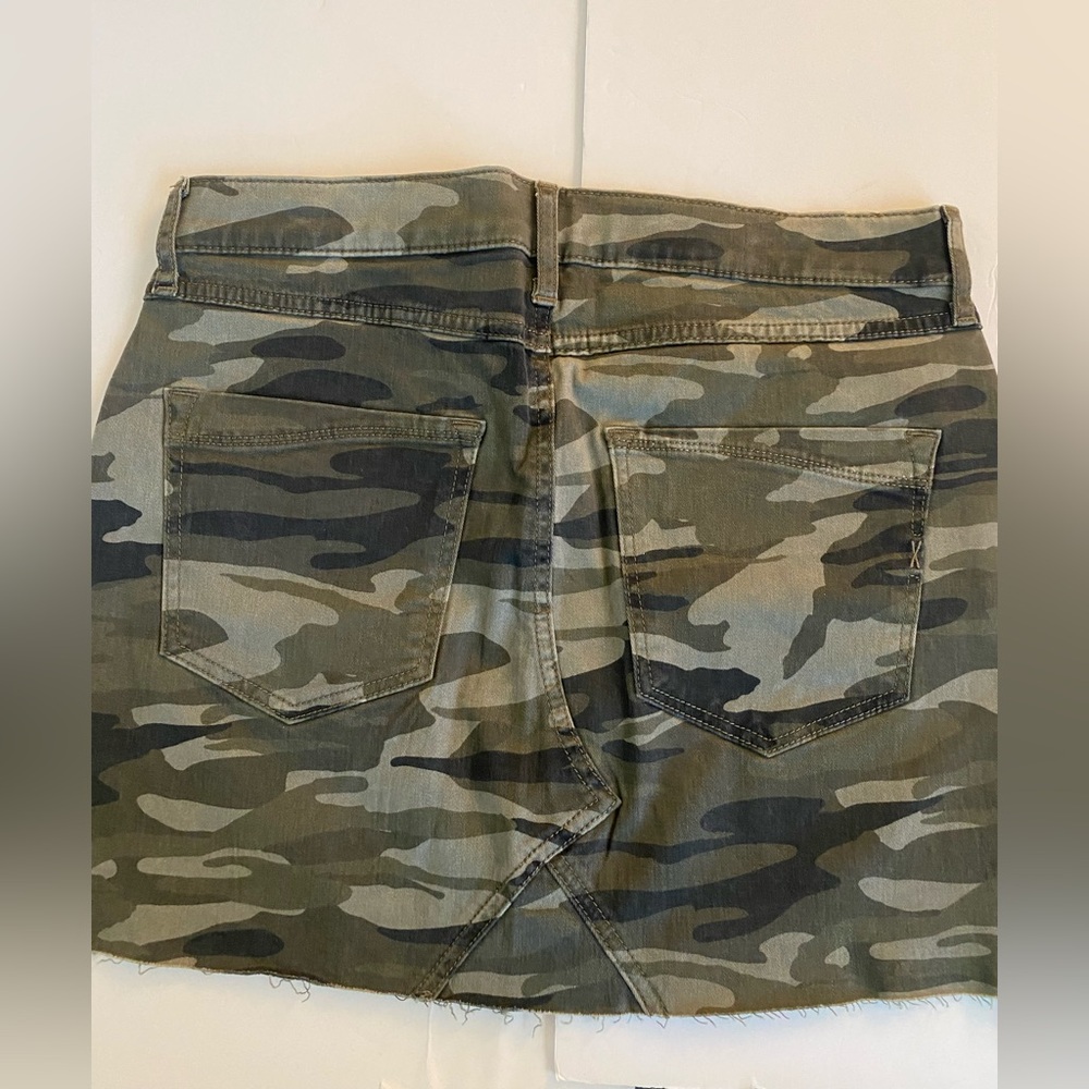 NWT Express camouflage skirt - Picture 3 of 6